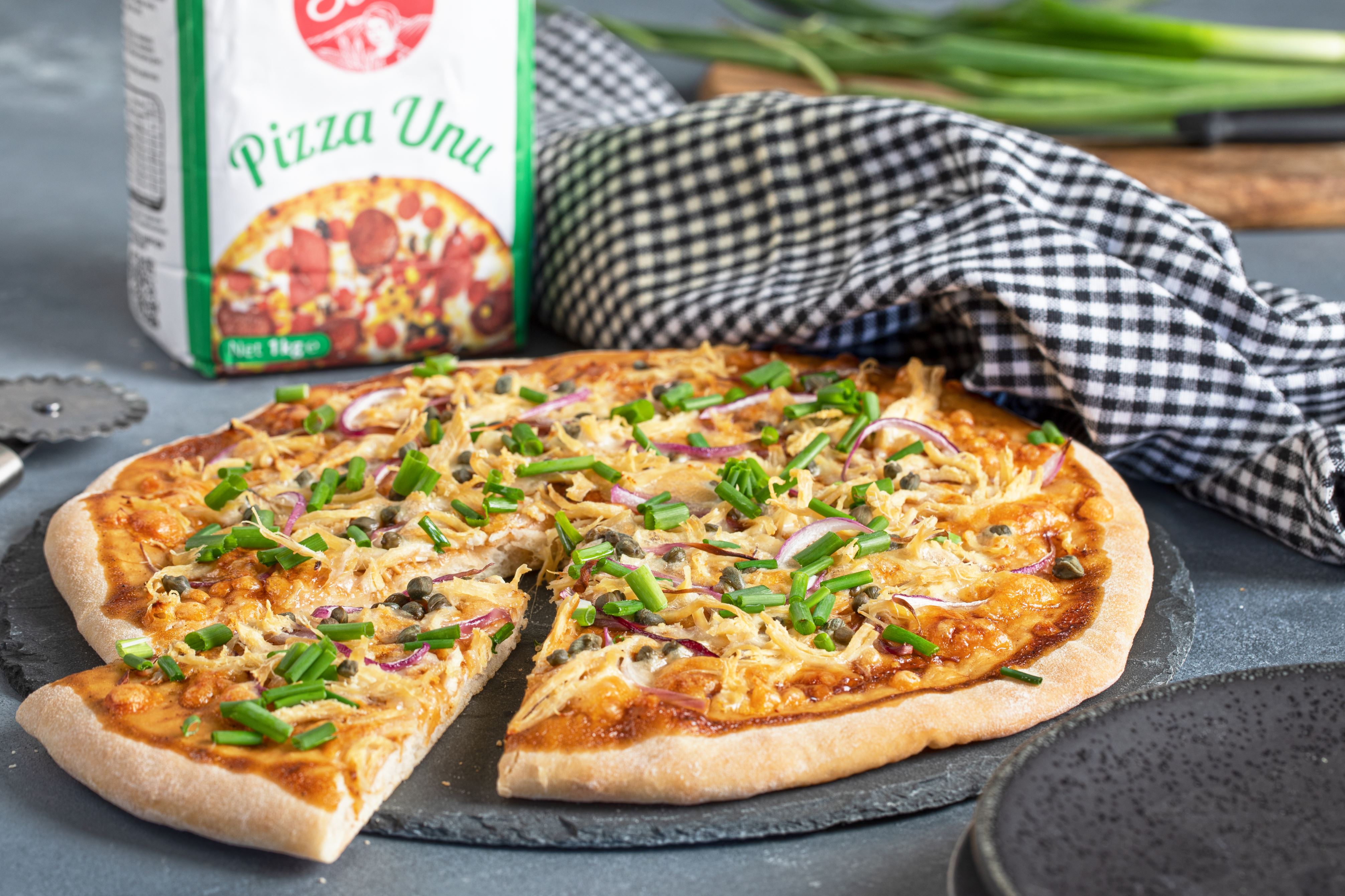 Kaşarlı Sucuklu Pizza